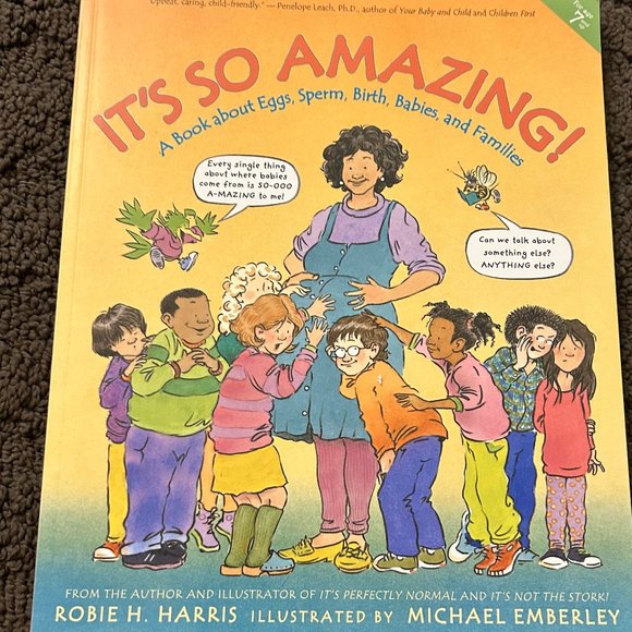 It's So Amazing -A Book About Eggs, Sperm, Birth, Babies, and Families - Picture 1 of 2